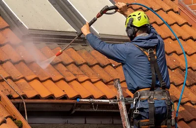 Démoussage et hydrofuge de toiture à Marcillé
